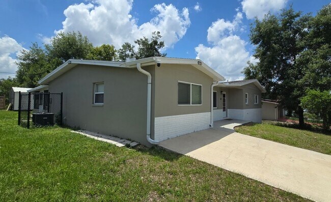 Building Photo - Charming 3BR House in Beverly Hills