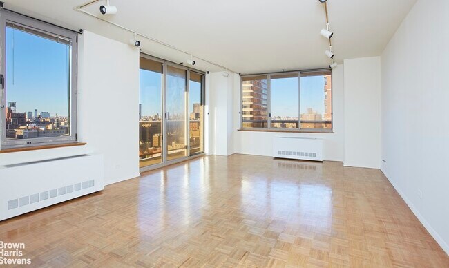 Foto del edificio - 200 E 89th St
