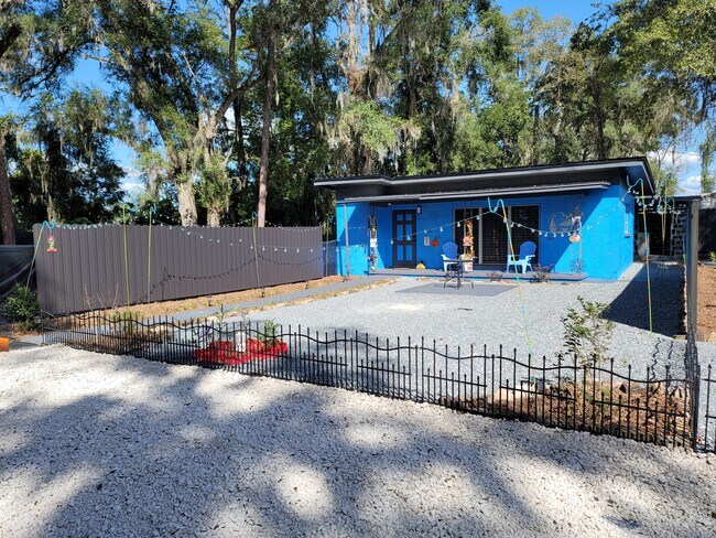 Foto del edificio - 5321 NE 29th St