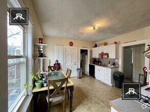 Building Photo - 95 Kilsyth Rd