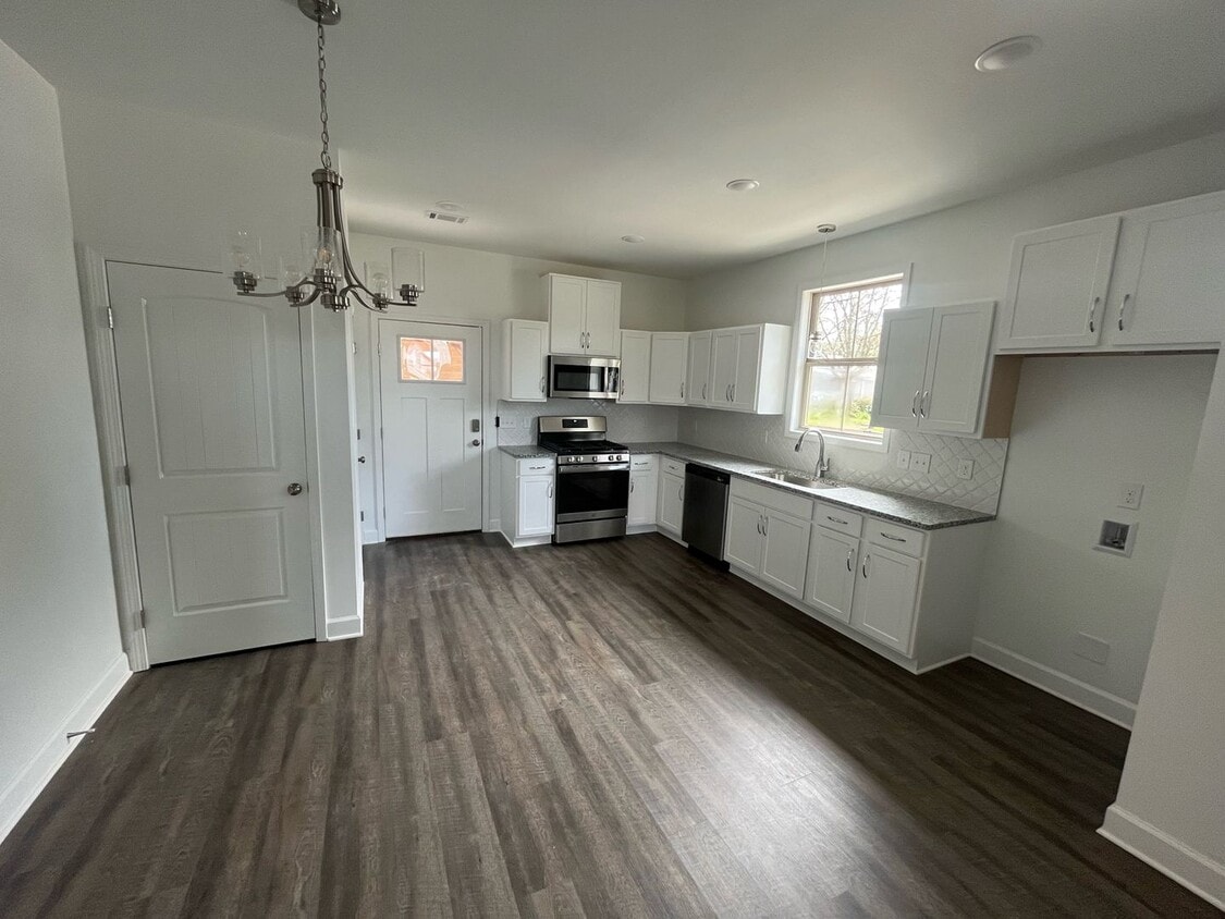 Foto del edificio - Two bedroom one bath home