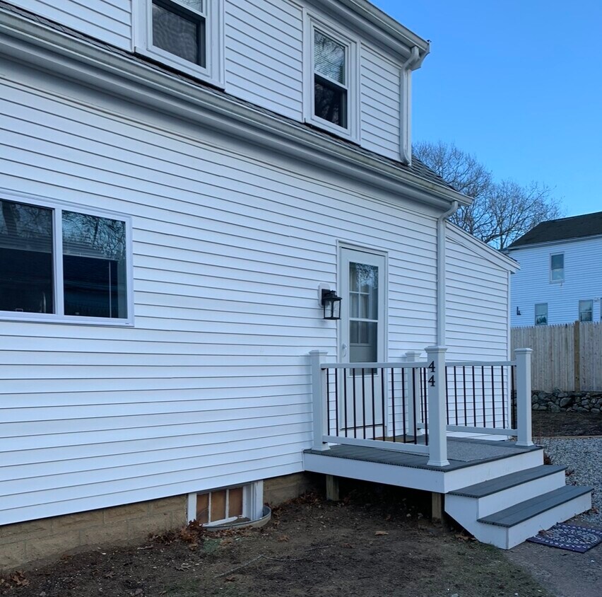 44 Smiths Ln, Kingston, MA 02364 House Rental in Kingston, MA