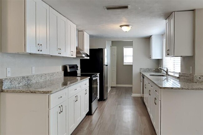 Foto del edificio - 4071 Lost Oak Dr