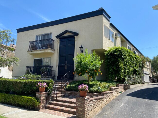 Foto del edificio - 10634 Holman Ave