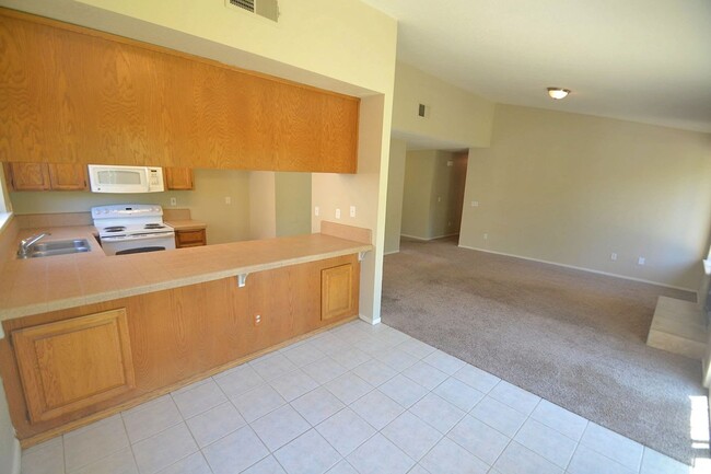 Building Photo - 9032 Amador Valley Ct