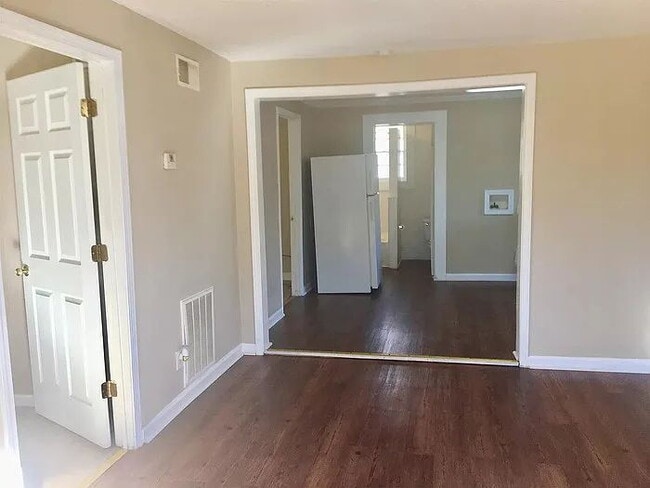 Photo - 209 Nicholtown Rd House