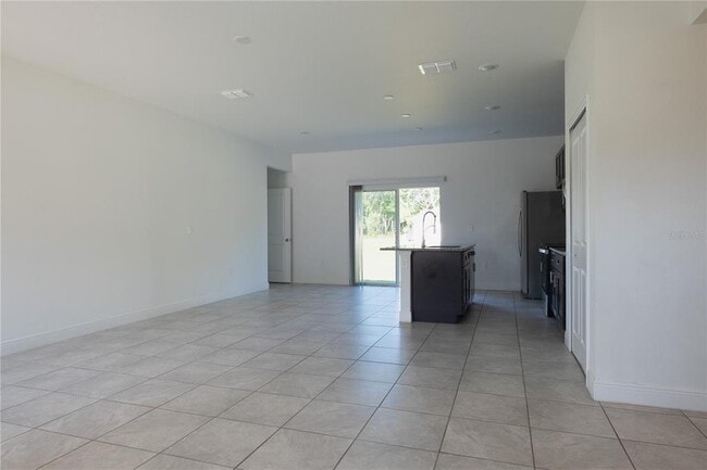 Foto del edificio - 422 Marion Oaks Course