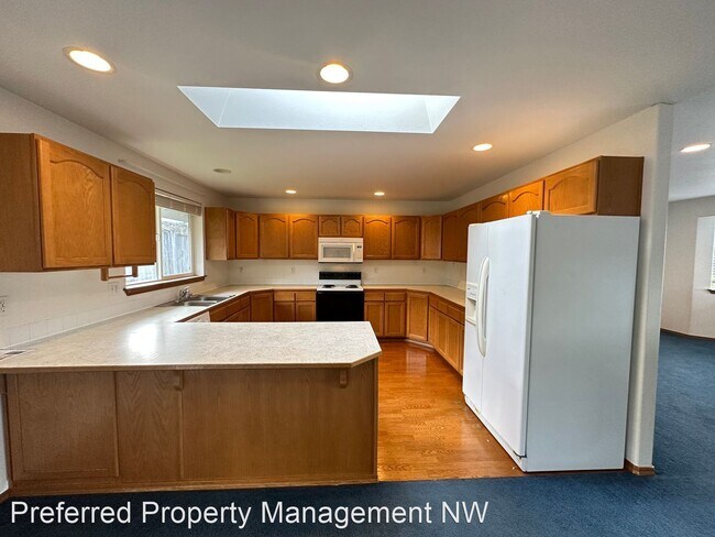 Building Photo - 3 br, 2 bath House - 8313 75th Dr NE