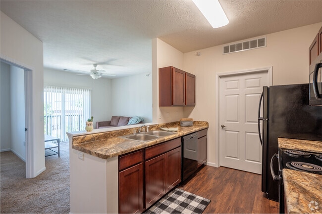 1BR, 1BA - 620SF - Kitchen - Hi Vine by Weida Apartments