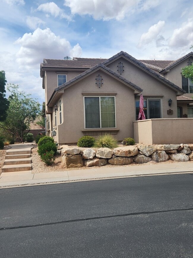 Building Photo - 3439 S Barcelona Dr