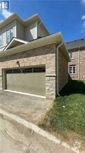 Building Photo - 221 Clockwork Dr