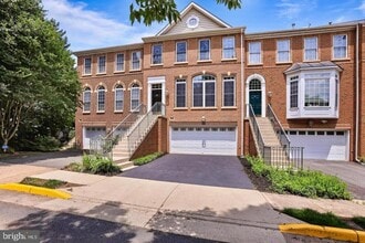 Building Photo - 9988 Cyrandall Dr
