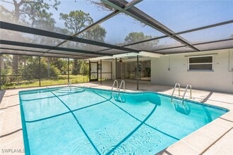 Building Photo - 13724 River Forest Dr