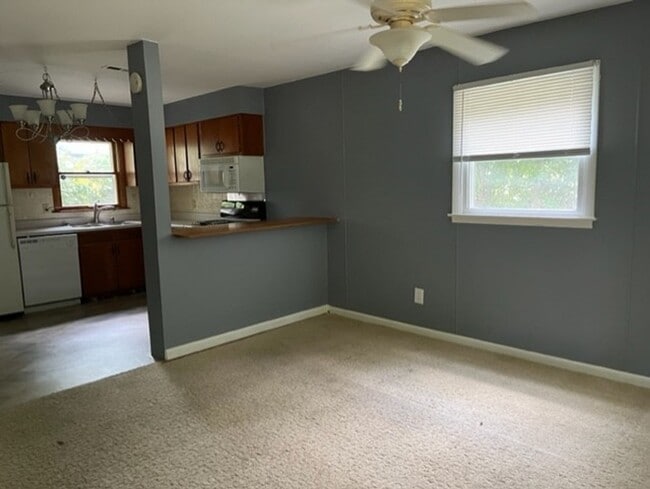 Building Photo - 2620 S Madison St