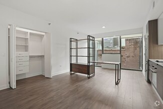 Building Photo - 210 W Hubbard St