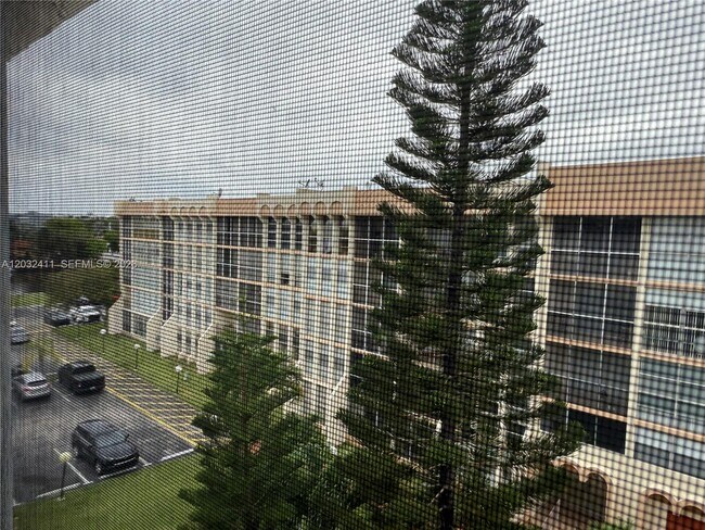 Foto del edificio - 851 Three Islands Boulevard