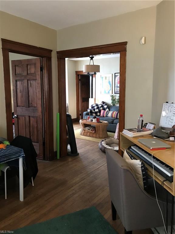 Foto del edificio - 2628 E 124th St