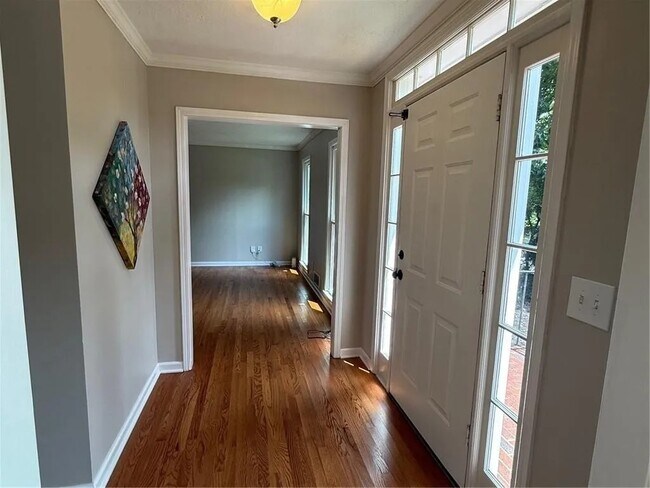 Foto del edificio - 2329 Milstead Cir NE