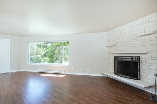 Primary Photo - 2517 Thorndyke Ave W