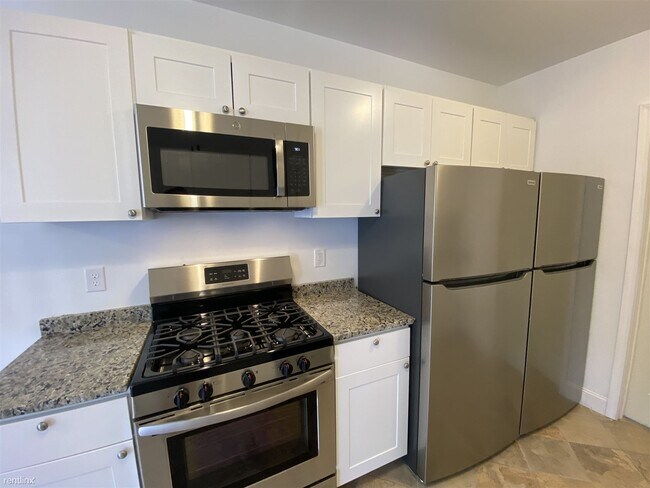 Foto del edificio - 7 br, 4 bath House - 920 Greenwood Ave