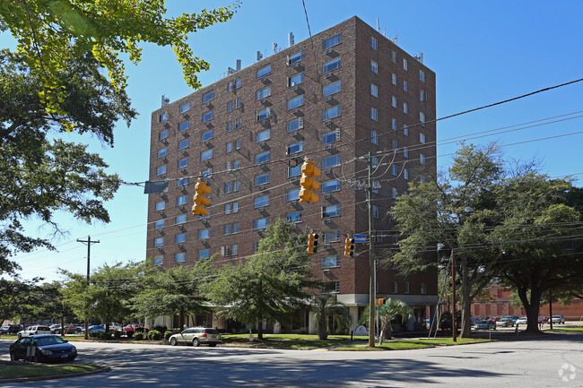 Building Photo - Claire Tower