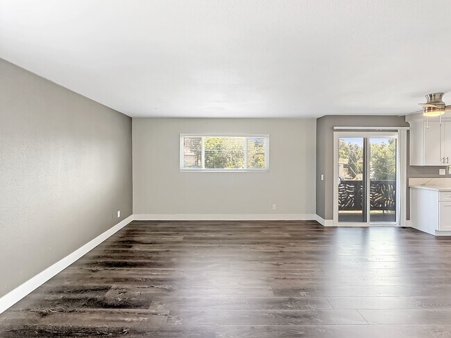 Foto del edificio - 825 Normark Terrace