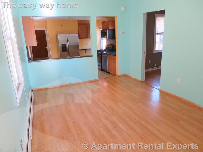 Foto del edificio - 741 Somerville Ave