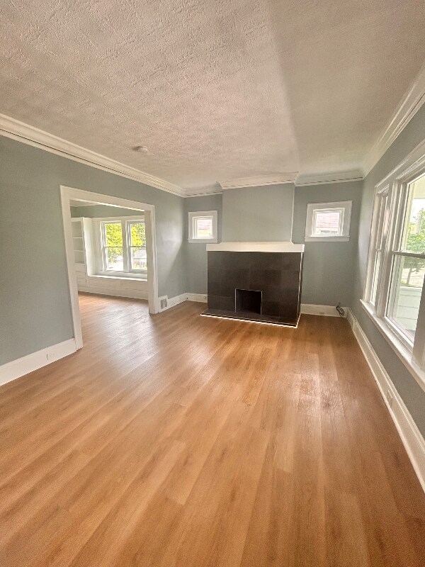 Foto del edificio - 3461 E 118th St