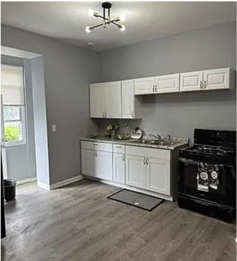 Foto principal - 6444 S Eberhart Ave