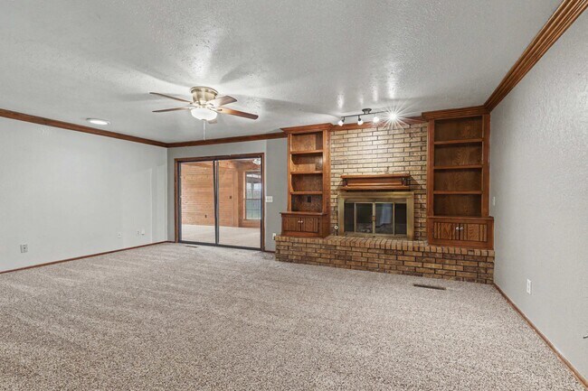 Foto del edificio - 3801 Western Heights Ave
