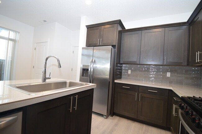 Foto del edificio - 1400 S 29th Blvd