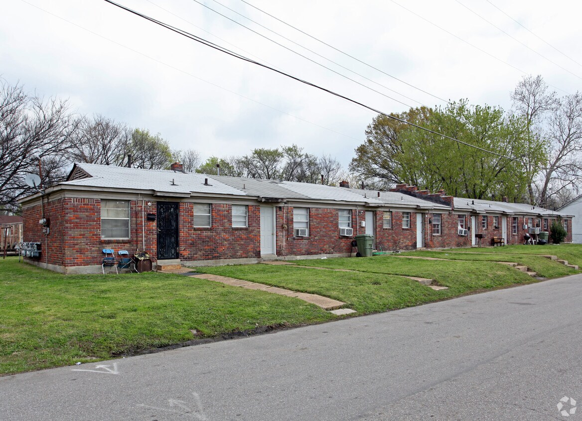 Primary Photo - 558-572 Life Ave