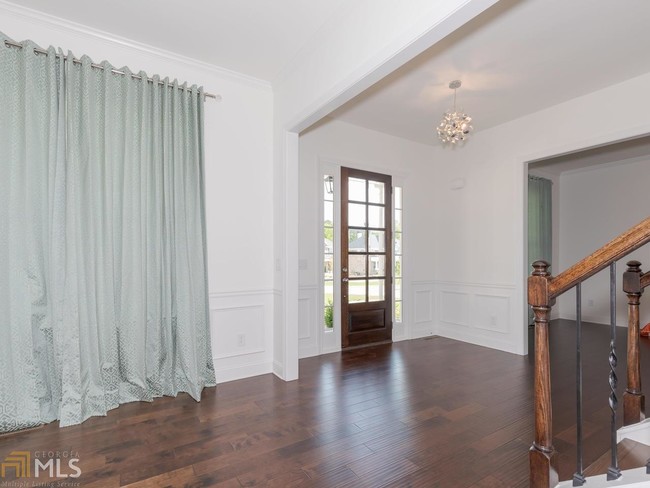 Foto del edificio - 6310 Westfall Parkway