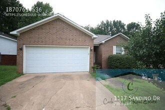 Building Photo - 1117 Sandino Dr