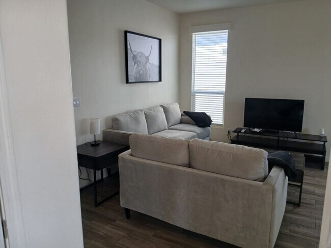 Foto del edificio - 2206 S Ellsworth Rd