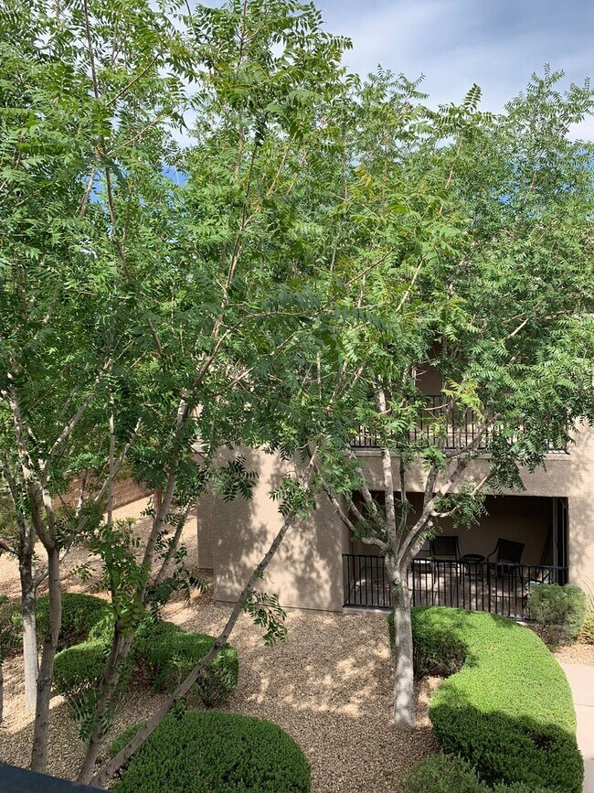 Foto del edificio - BEAUTIFUL 3 BED/ 2 BATH TOWNHOME LOCATED I...