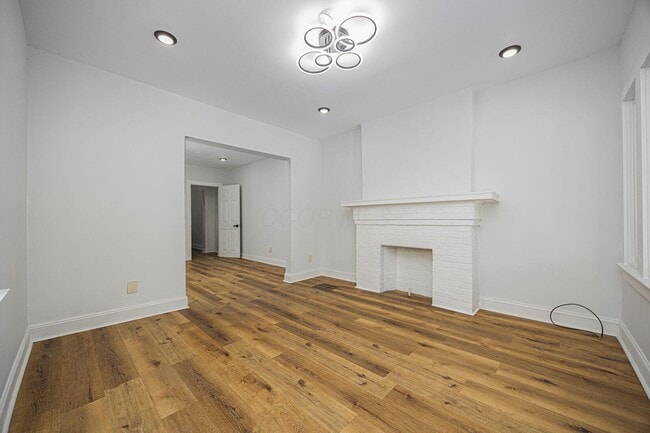 Building Photo - 1442 Hamlet St