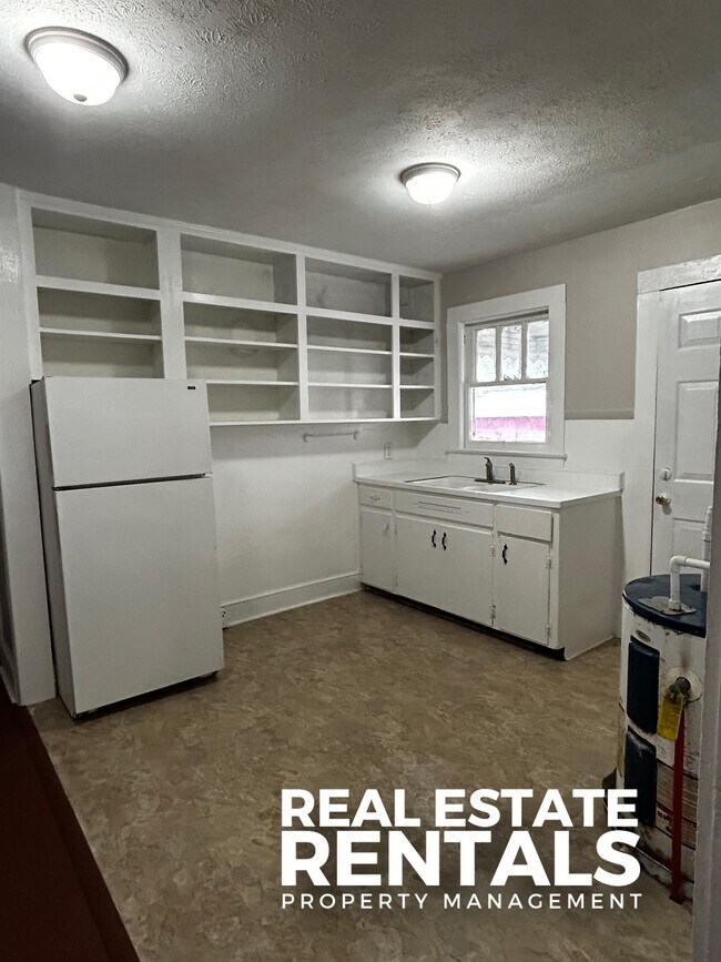 Foto del edificio - 1317 Stroud Ave