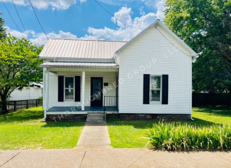 Primary Photo - 208 S Park Ave