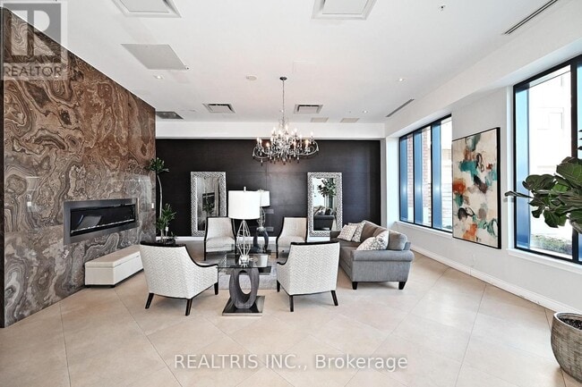 Building Photo - 11611 Yonge St