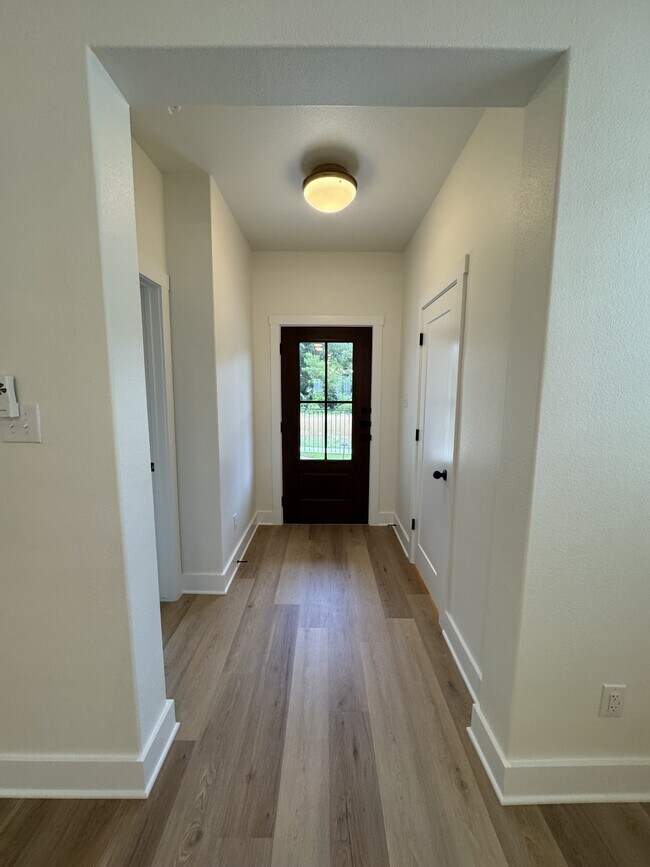 Foto del edificio - 5811 S 31st St