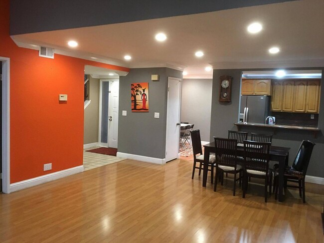 Building Photo - 3 bedroom in Fremont CA 94555