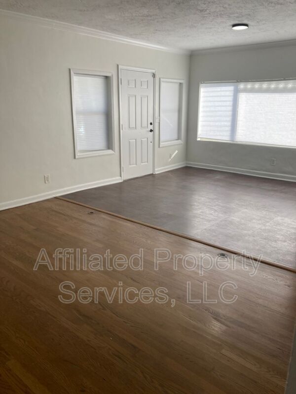 Foto del edificio - 5101 Spruce Ave