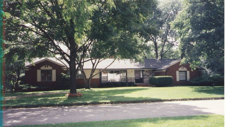 Primary Photo - 3 br, 2.5 bath House - Westchester Propert...