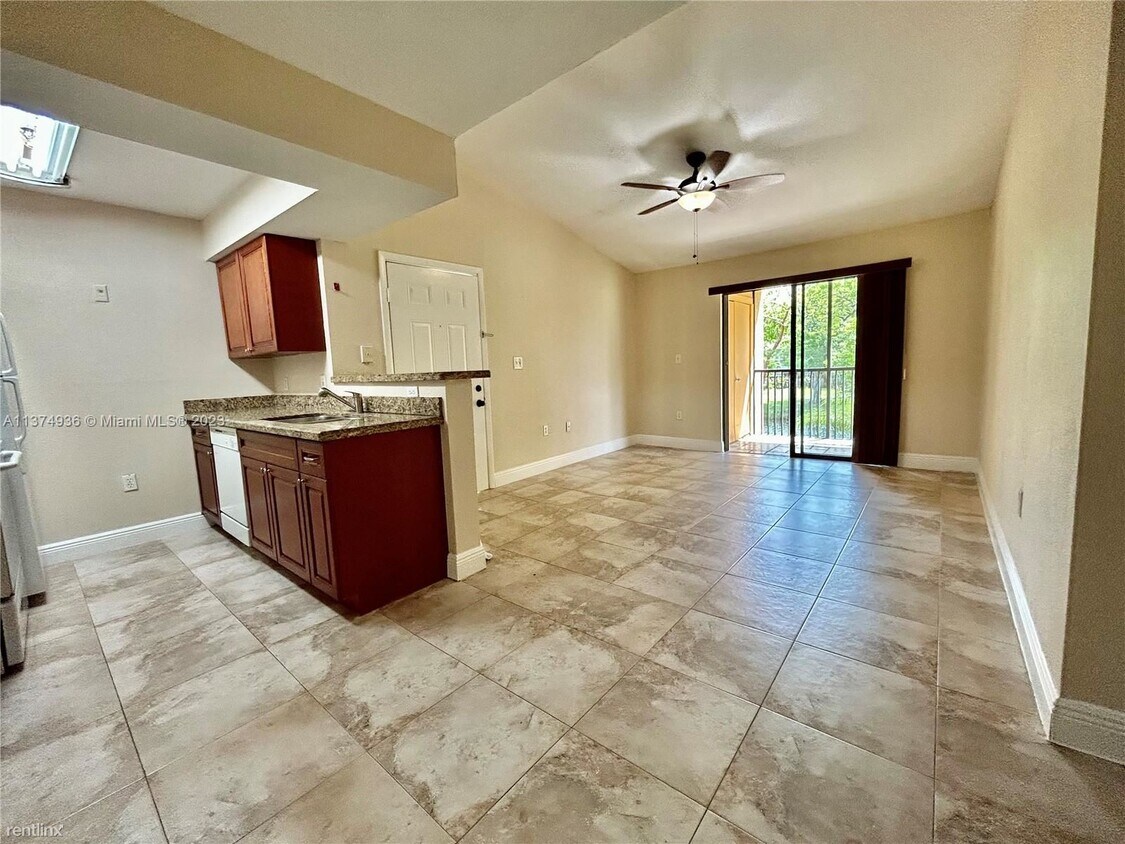 Primary Photo - 1 br, 1 bath House - 10501 SW 155th Ct Apt...