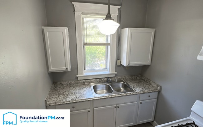 Building Photo - 1319 Harbert Ave