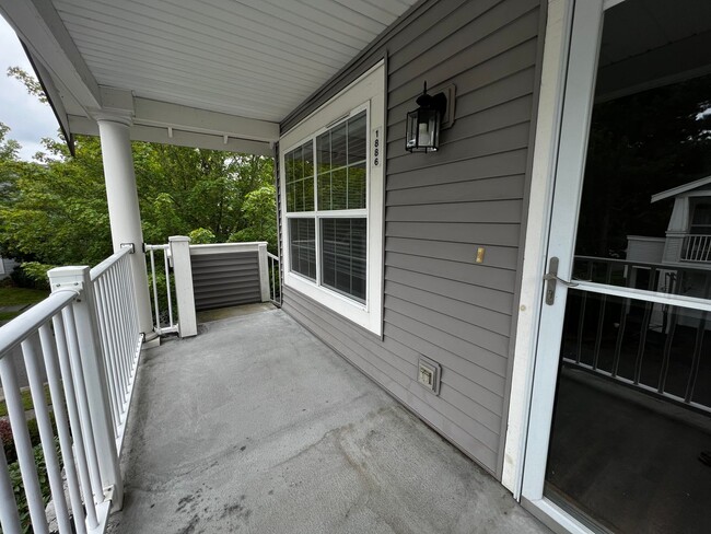 Building Photo - 2 Bedroom Attached Garage DuPont Condo for...
