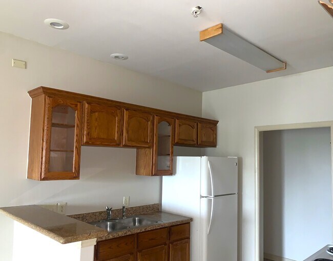 Copia de 27 - 2201 E Travis St