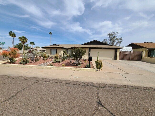 Building Photo - 3407 S Roberts Rd