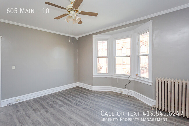 Building Photo - Charming One Bedroom Apartment - Apply Today!